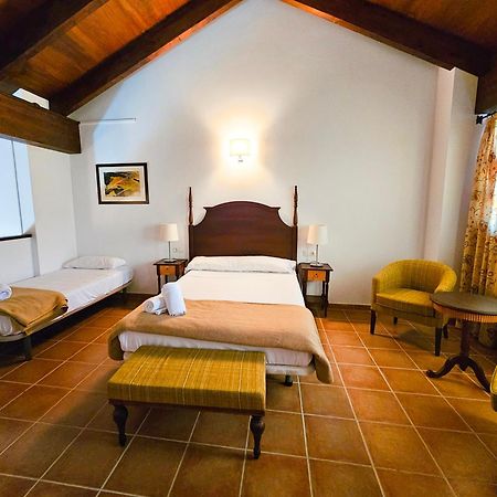 Apartamentos Jaca Badaguas 3000 Luaran gambar