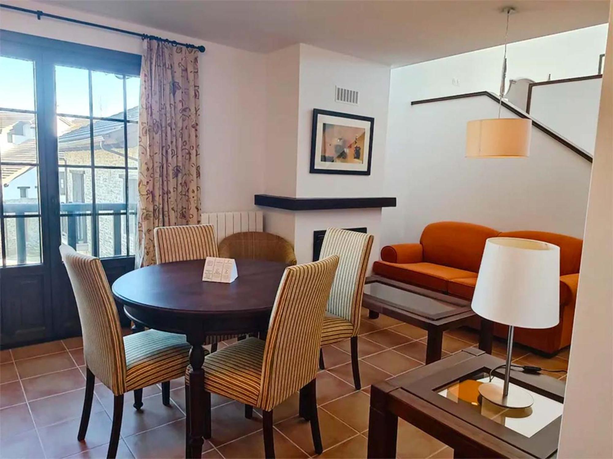 Apartamentos Jaca Badaguas 3000 Luaran gambar