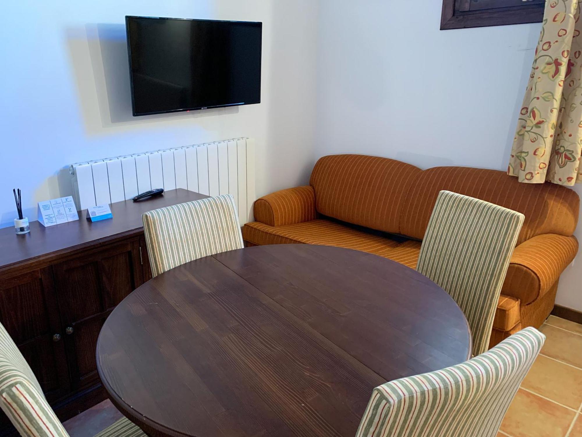 Apartamentos Jaca Badaguas 3000 Luaran gambar