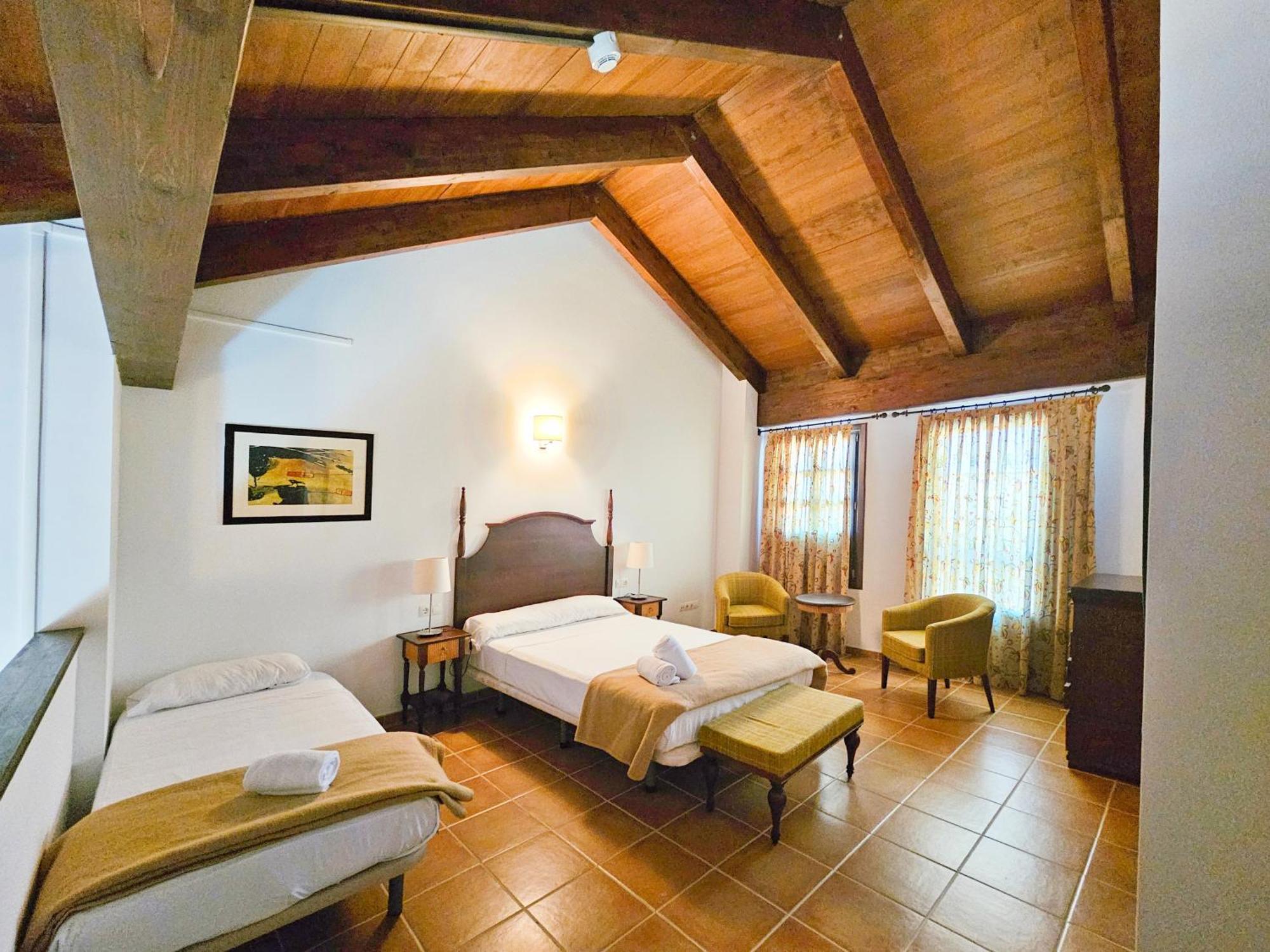 Apartamentos Jaca Badaguas 3000 Luaran gambar